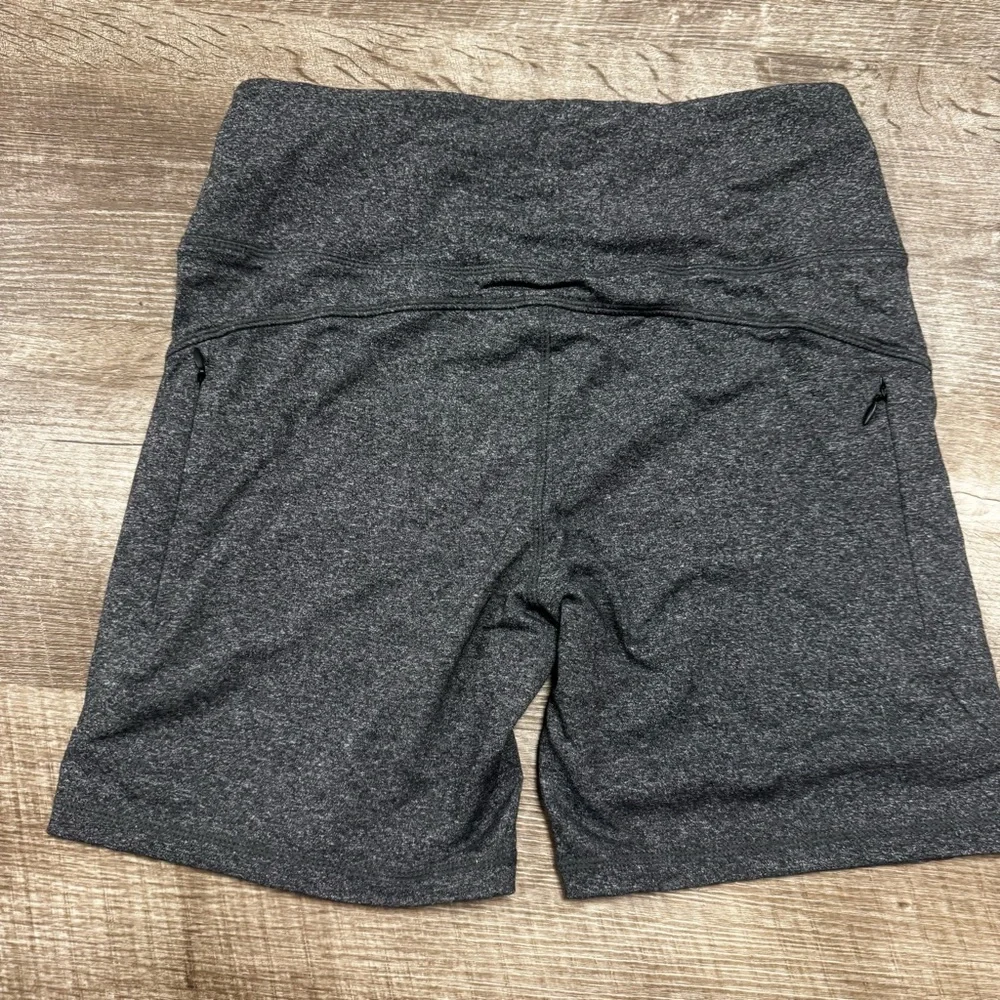 Kyodan Grey Biker Shorts Size Medium - Picture 7 of 7